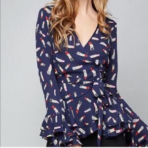 Bebe Wrap Top W Lipstick Print. Double Flounce Peplum & Sleeves. 100% Poly NWOT